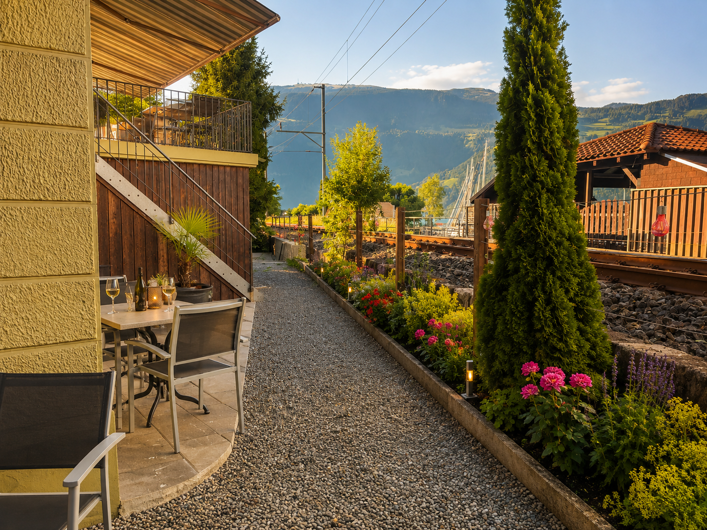 Gartenweg zum Café — See Café Därligen
